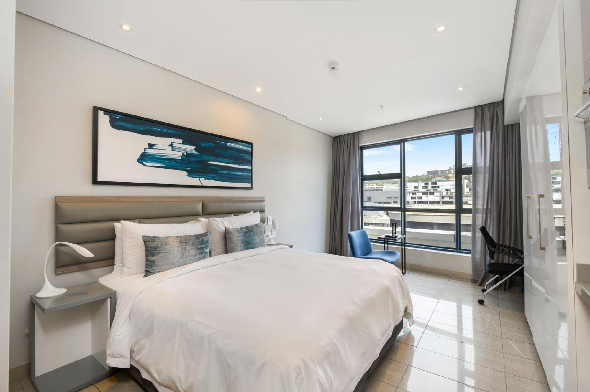 The Capital Pearls Hotel Дурбан Екстер'єр фото A bedroom at the hotel